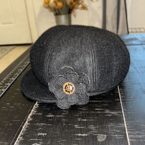 CC Exclusives Women's Wool Blend Black Pageboy Hat Cap W/ Flower​​​​
